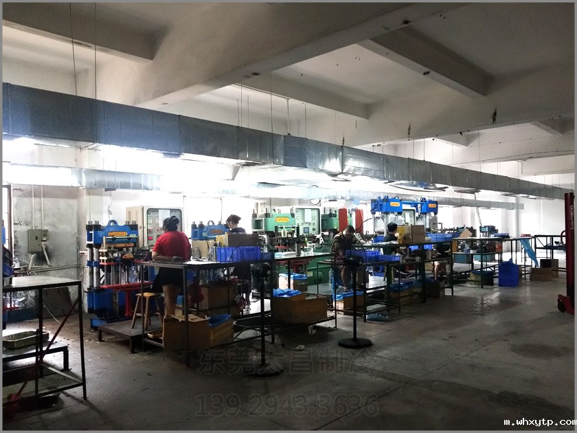 樟木头吸盘厂车间降温工程,环保空调,车间降温,大型空调,厂房降温,hth体育优惠活动环保空调